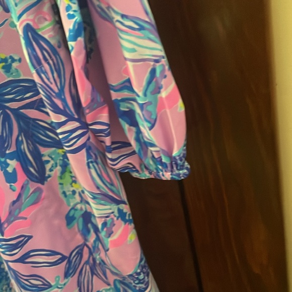 Lilly Pulitzer long sleeve’s  pleated front with gold buttons - Picture 4 of 4